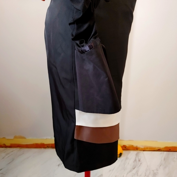 Gorgeous pencil skirt, worn once if at all. - Picture 4 of 7